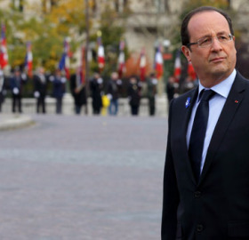 François Hollande vaiado 11 nov° 2013