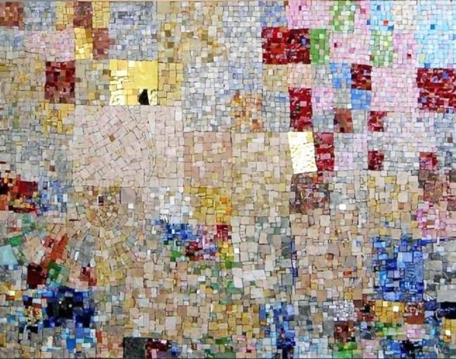 by Jerôme Clochard, artista francês Mosaico de esmalte, mármore e ouro